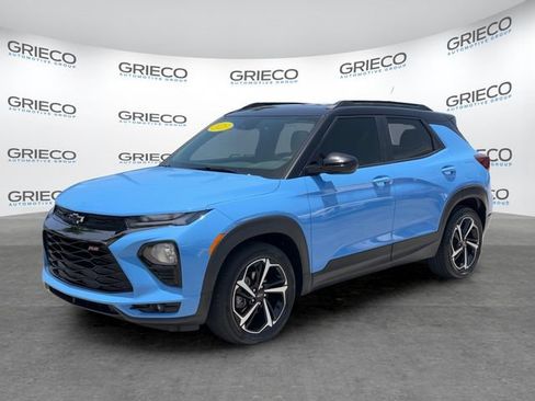 Used 2023 Chevrolet TrailBlazer RS w/ Sun and Liftgate Package FWD image 3