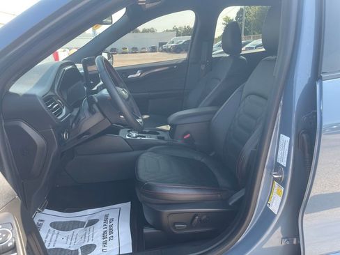 Used 2023 Ford Escape ST-Line Elite w/ Premium Technology Package image 5