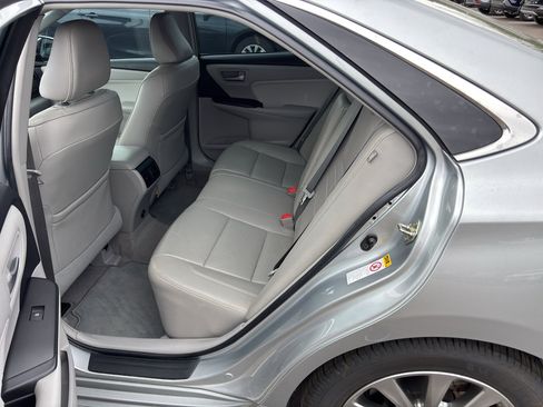 Certified 2017 Toyota Camry XLE w/ Moonroof Package image 7