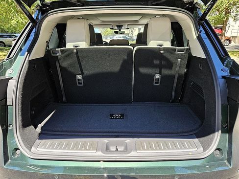 New 2026 INFINITI QX60 Luxe w/ Family Package image 12