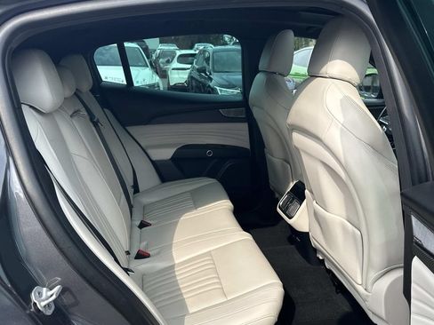 Used 2023 Maserati Grecale Modena AWD/4WD image 15
