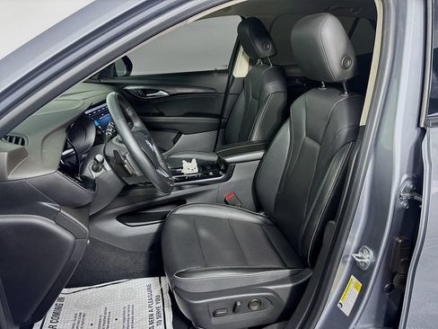 Used 2021 Buick Envision Essence w/ Sport Touring Package FWD image 11