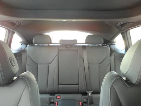 Used 2023 BMW i4 eDrive40 RWD image 34