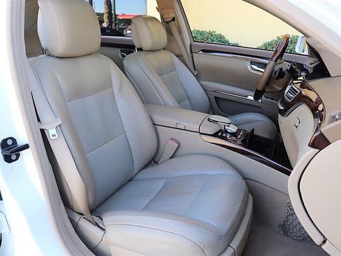 Used 2010 Mercedes-Benz S 550 image 18