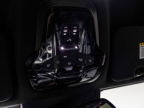 Used 2023 Alfa Romeo Stelvio Veloce AWD/4WD image 28