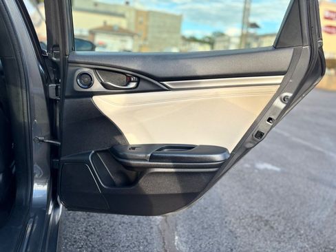 Used 2017 Honda Civic EX-L image 18