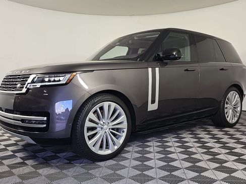 Used 2023 Land Rover Range Rover First Edition image 1