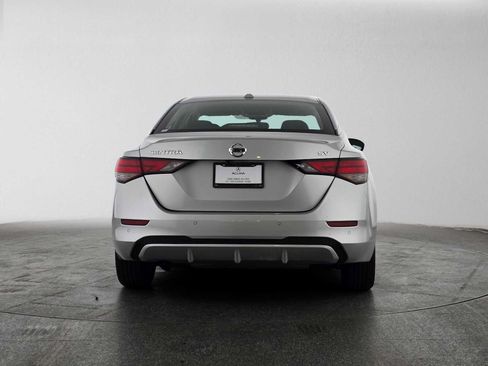 Used 2021 Nissan Sentra SV FWD image 4