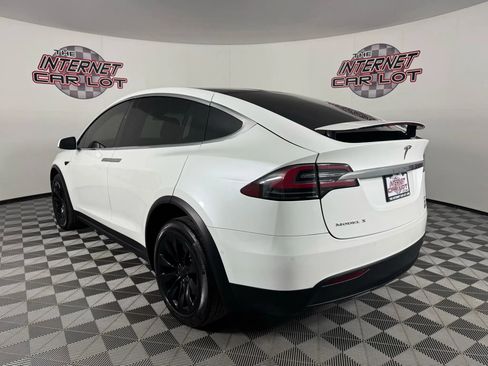 Used 2017 Tesla Model X 100D image 5