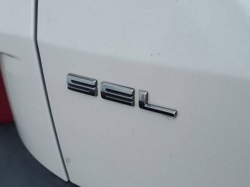 Used 2020 Ford Escape SEL FWD image 8