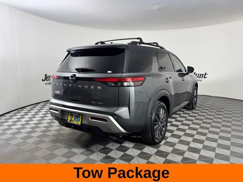 Used 2023 Nissan Pathfinder SL w/ SL Premium Package image 7