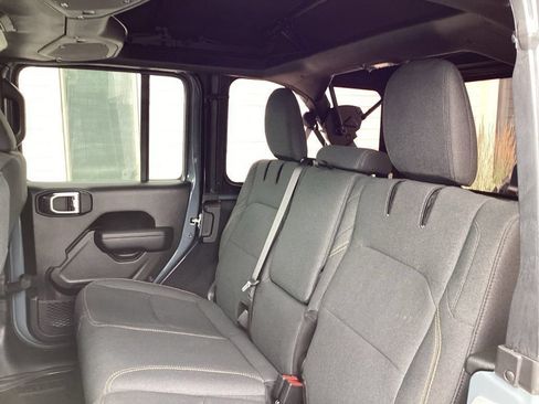 Used 2024 Jeep Wrangler Unlimited AWD/4WD image 51