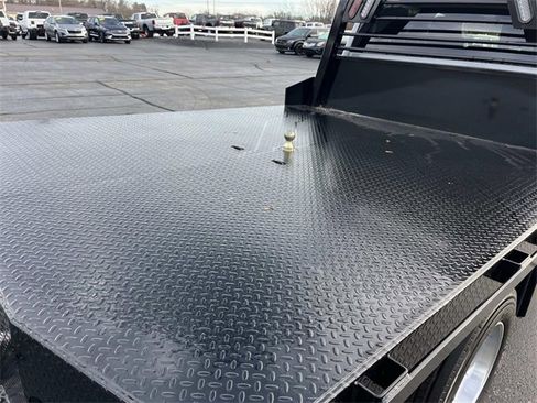 Used 2024 RAM 4500 SLT w/ Quick Order Package 2YG SLT image 5