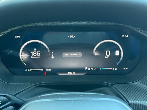 New 2026 Jeep Cherokee Overland w/ Advanced Pro Tech Group AWD/4WD image 24
