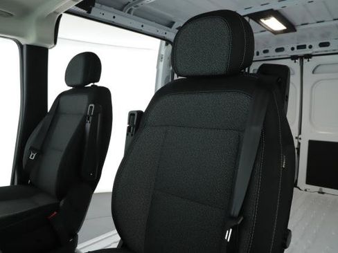 New 2024 RAM ProMaster 2500 w/ Quick Order Package 22G SLT image 5