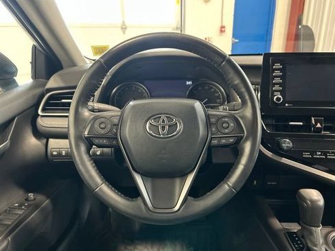 Used 2021 Toyota Camry SE w/ Cold Weather Package AWD/4WD image 14