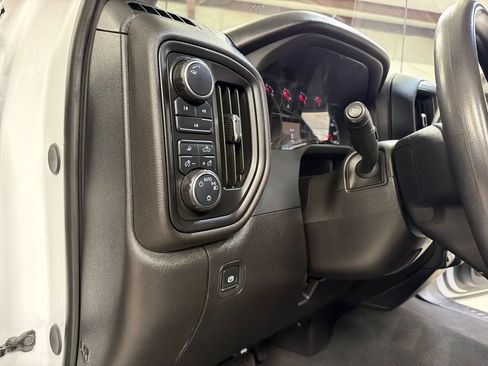 Used 2024 Chevrolet Silverado 2500 Custom w/ Custom Value Package AWD/4WD image 29