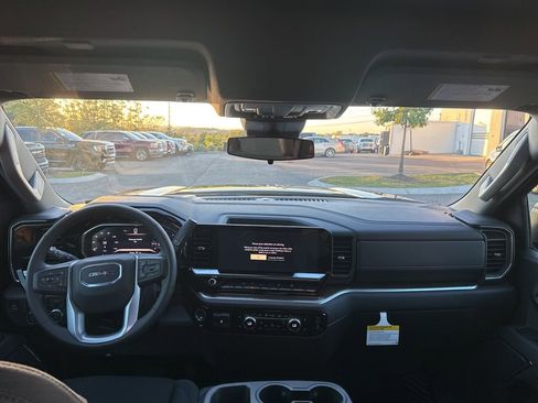 New 2026 GMC Sierra 1500 Elevation image 28