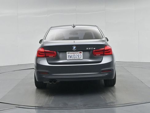 Used 2018 BMW 330e w/ Convenience Package image 26