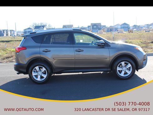 Used 2013 Toyota RAV4 XLE FWD image 6