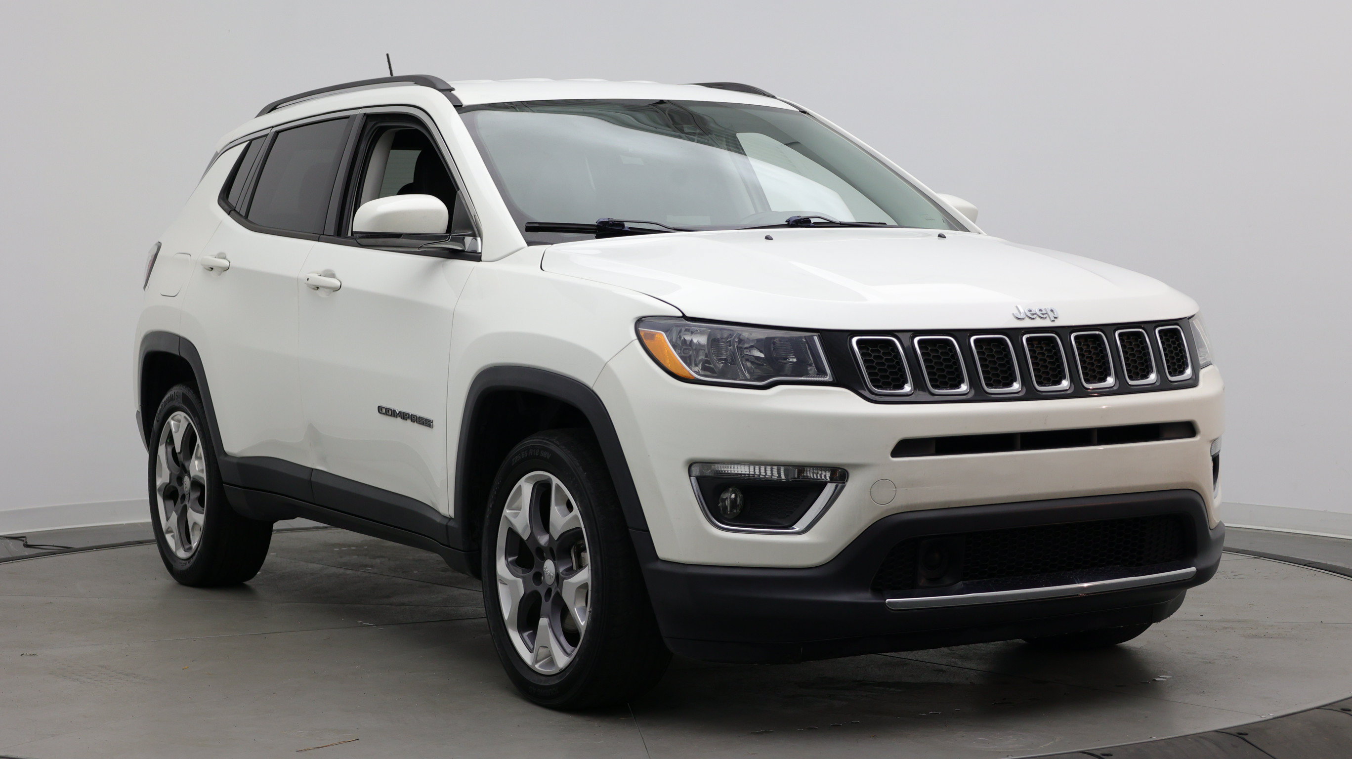 Used 2021 Jeep Compass Limited AWD/4WD image 3