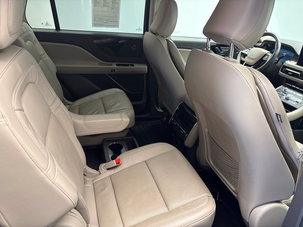 Used 2022 Lincoln Aviator Reserve w/ Elements Package Plus AWD/4WD image 26