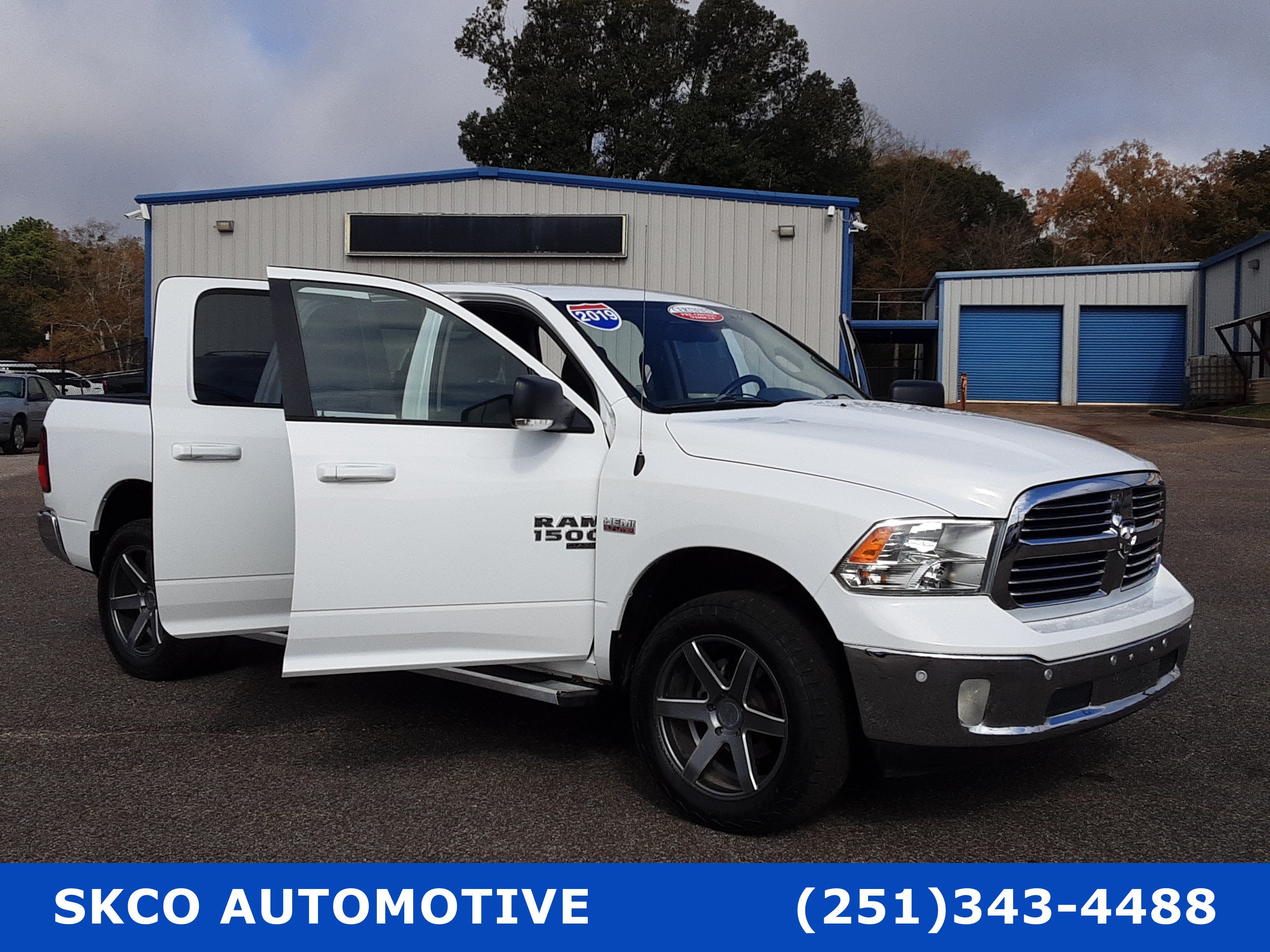 Used 2019 RAM 1500 Big Horn AWD/4WD image 35