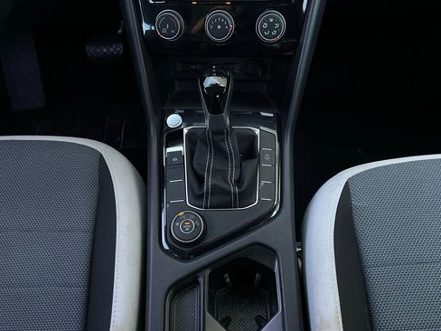 Used 2025 Volkswagen Taos S image 13