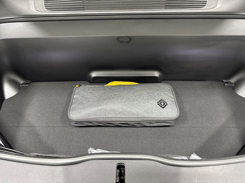 Used 2024 Rivian R1S Adventure image 14