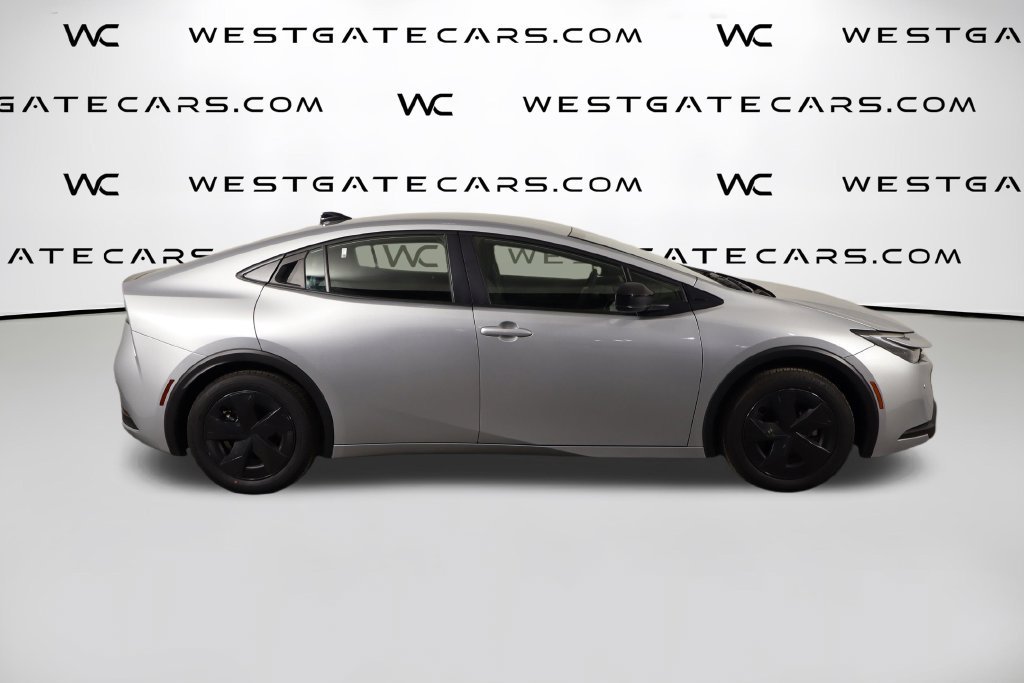 Used 2026 Toyota Prius LE FWD image 49