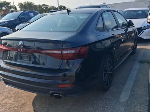 Used 2025 Volkswagen Jetta GLI Autobahn FWD image 3