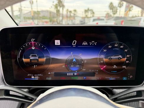 Used 2023 Mercedes-Benz EQE 500 4MATIC SUV image 14