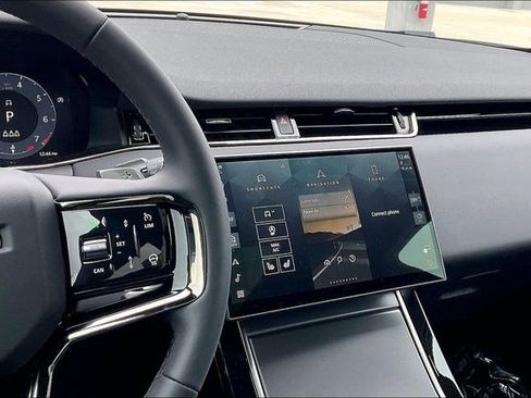 Used 2026 Land Rover Range Rover Evoque S image 6