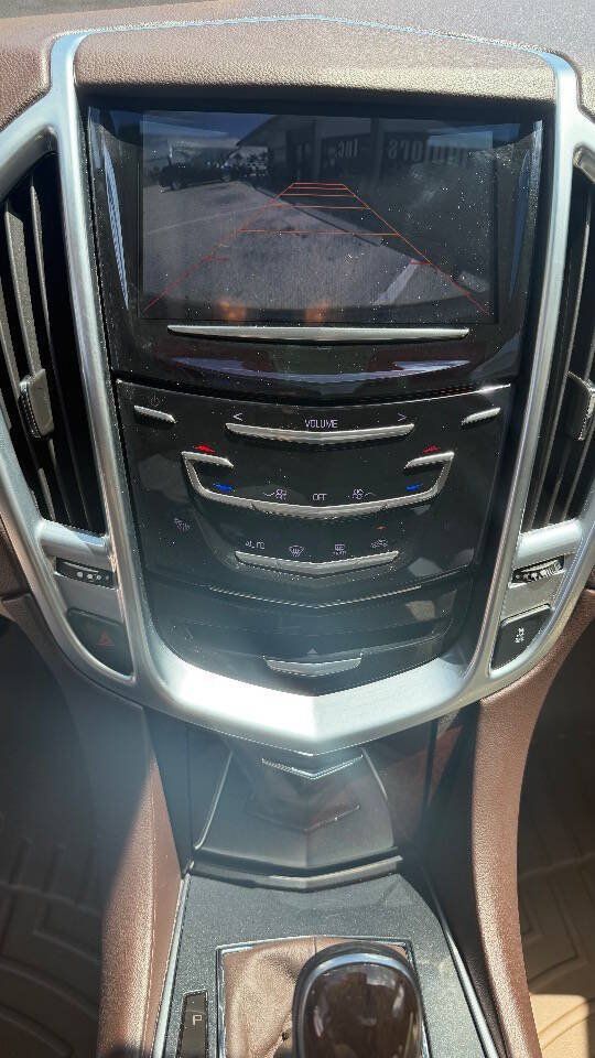 Used 2014 Cadillac SRX Luxury w/ Driver Awareness Package FWD image 16