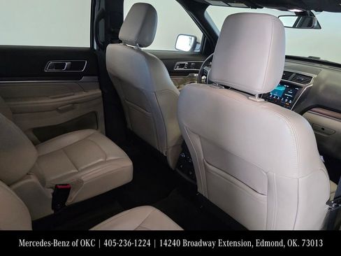 Used 2018 Ford Explorer Limited w/ Equipment Group 301A image 22