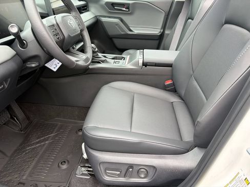 New 2026 Toyota RAV4 AWD image 17