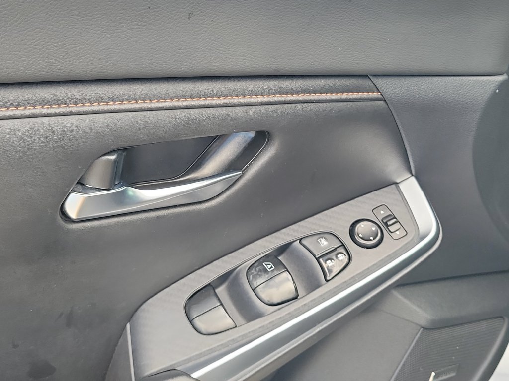 Used 2021 Nissan Sentra SR w/ SR Premium Package FWD image 20
