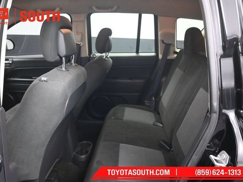 Used 2017 Jeep Compass Sport w/ Power Value Group FWD image 10
