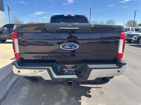 Used 2019 Ford F350 Lariat w/ Lariat Ultimate Package image 3