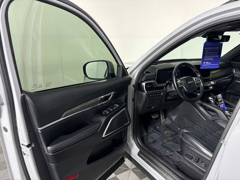Used 2024 Kia Telluride SX Prestige X-Pro AWD/4WD image 13