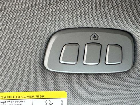 Used 2016 Ford F150 Lariat w/ Equipment Group 502A Luxury image 21