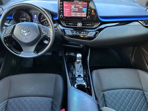 Used 2020 Toyota C-HR XLE image 14
