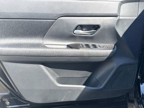 New 2026 Nissan Kicks SV image 21