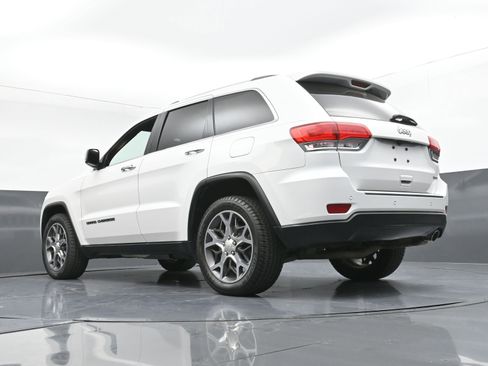 Used 2019 Jeep Grand Cherokee Limited image 26