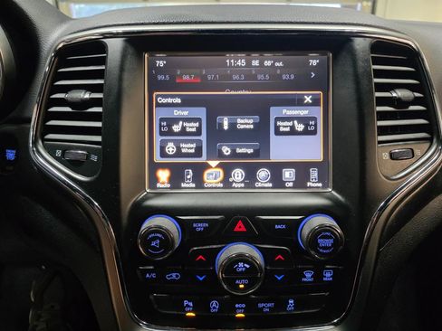 Used 2017 Jeep Grand Cherokee Altitude AWD/4WD image 33
