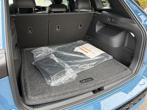 New 2026 Volkswagen Tiguan SE R-Line image 30