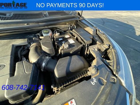 Used 2017 Ford Explorer XLT w/ Equipment Group 202A AWD/4WD image 33