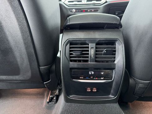 Used 2024 BMW 330i Sedan image 20