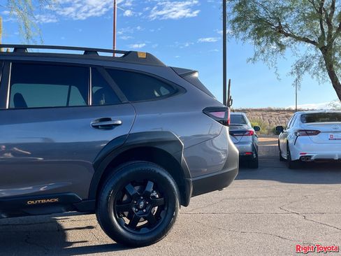 Used 2022 Subaru Outback Wilderness w/ Wilderness Package AWD/4WD image 10