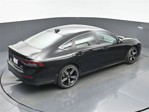 Certified 2024 Honda Accord Sport image 32